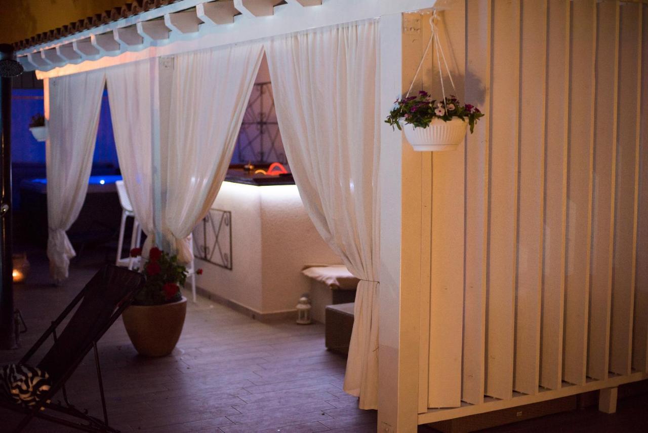 Apartmani Julija Vodice Luaran gambar