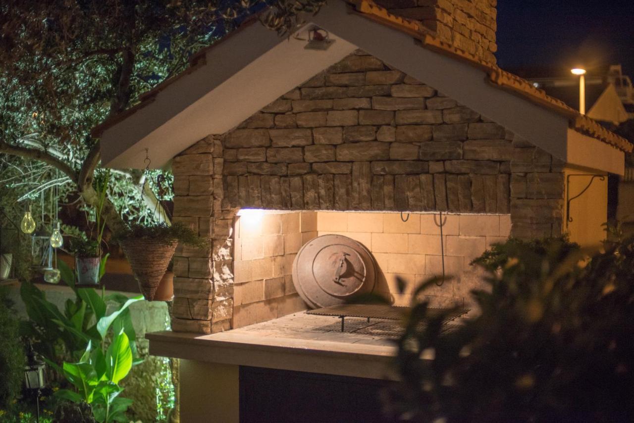 Apartmani Julija Vodice Luaran gambar