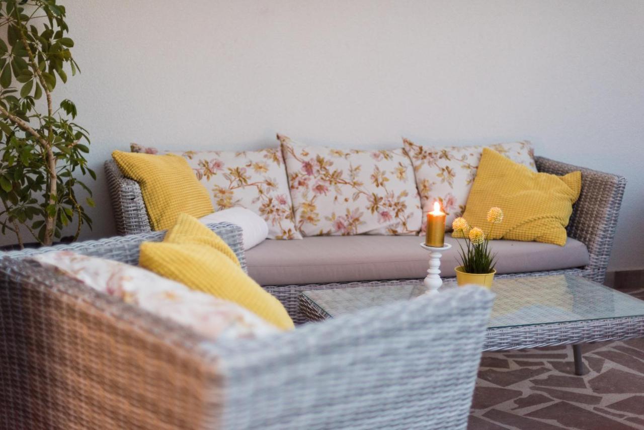 Apartmani Julija Vodice Luaran gambar