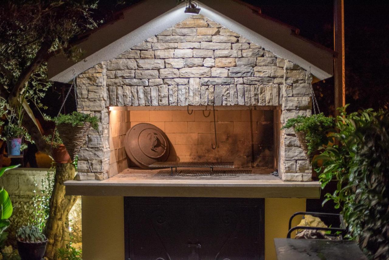 Apartmani Julija Vodice Luaran gambar